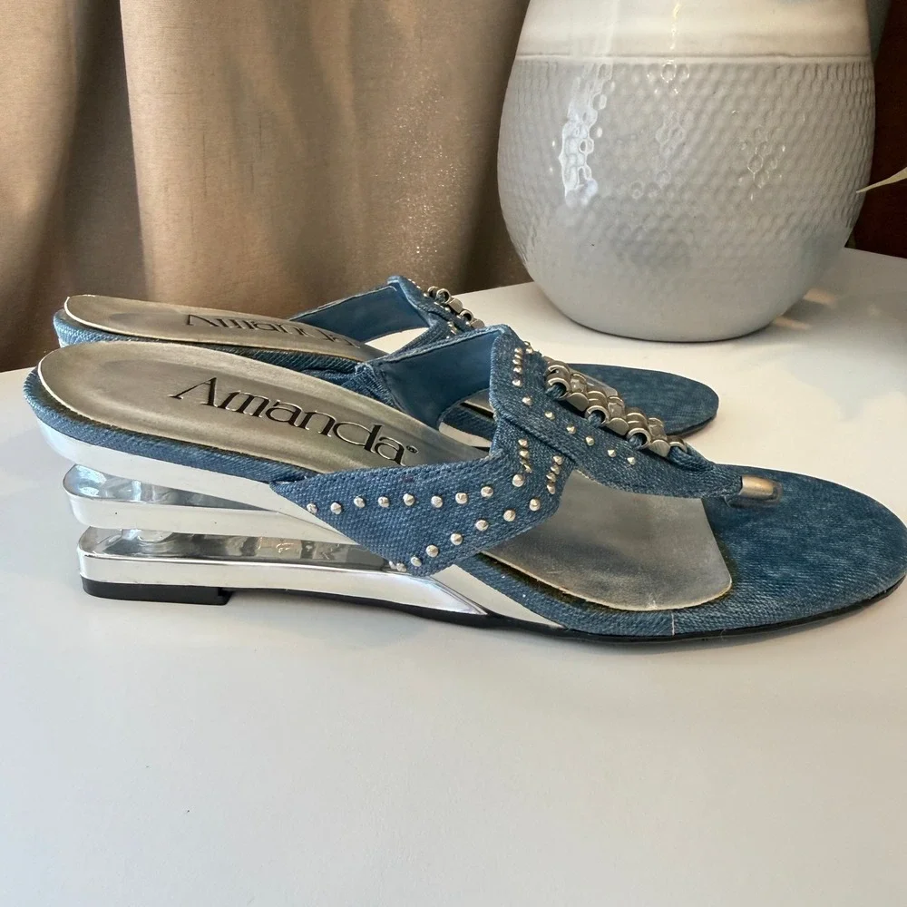 Amanda Clam Digger Blue Denim Studded Rhinestone Chrome Wedge Sandals Womens 6M